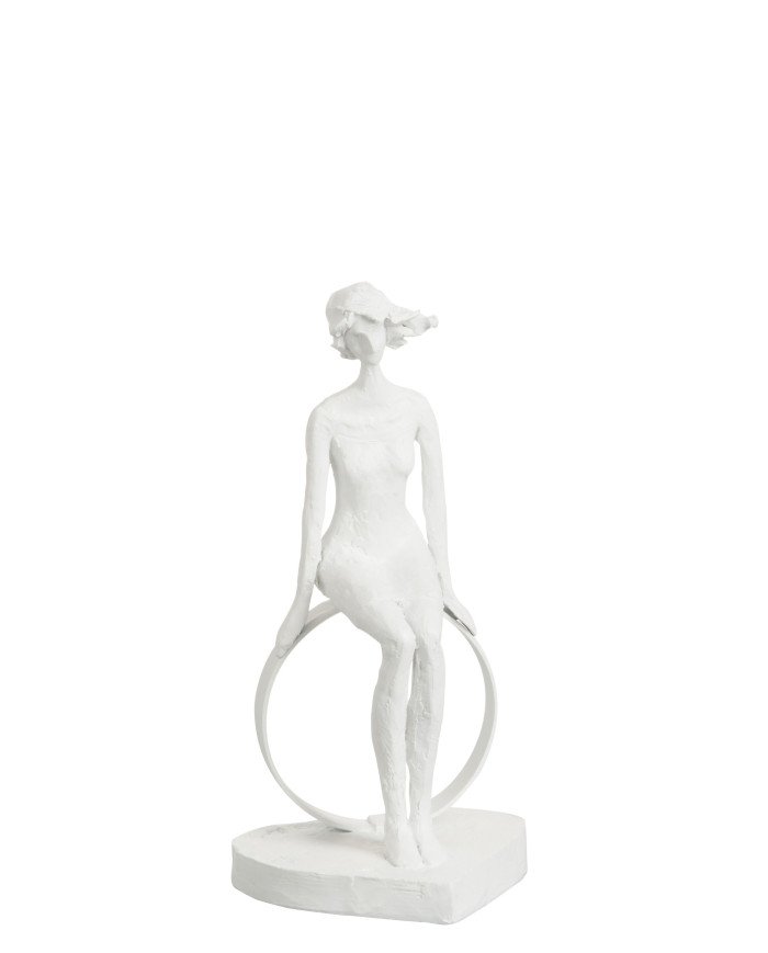 MUJER SENTANDO POLI BLANCO